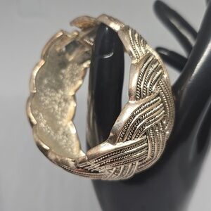 GOLDEN BRAIDED BRACELET HINGED METAL